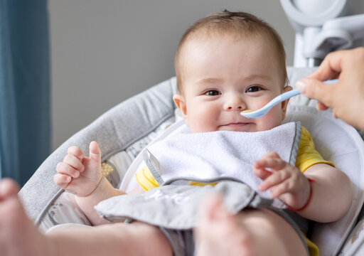rotina alimentar bebê 4 meses
